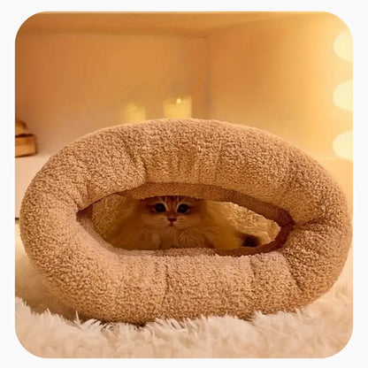 Cozy Autumn & Winter Cat Bed